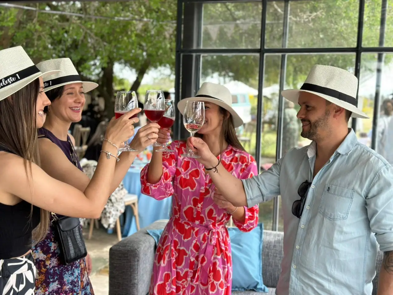 Cover - [09/11] Entardecer com Vinhos: Entre Taças e Beijos na Bodega BraccoBosca no Uruguai