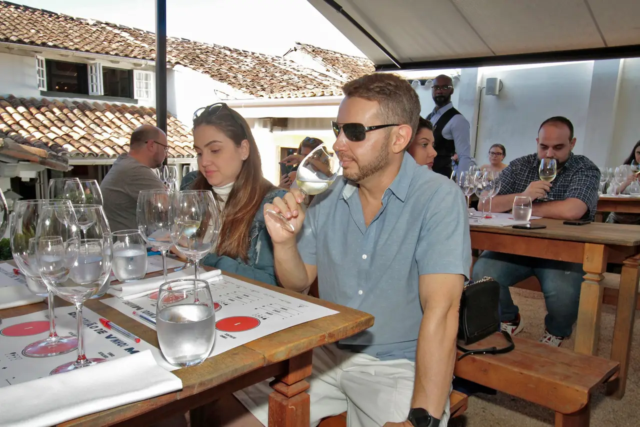 Cover - Degustação Casa Geraldo - Festival Vinho e Jazz Tiradentes